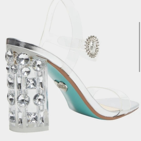 NWT BLUE BETSEY JOHNSON Erika Clear Lucite Heels - Picture 5 of 10